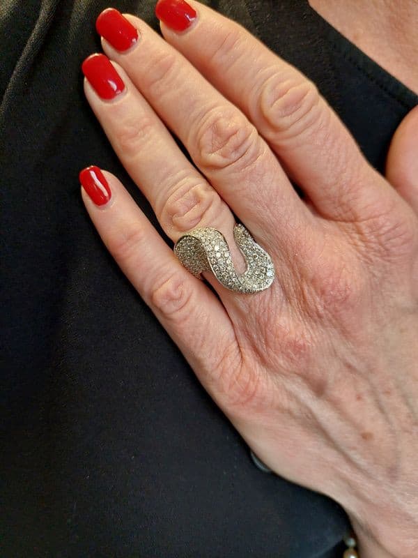BAGUE MODERNE PAVAGE DIAMANTS — vue 2