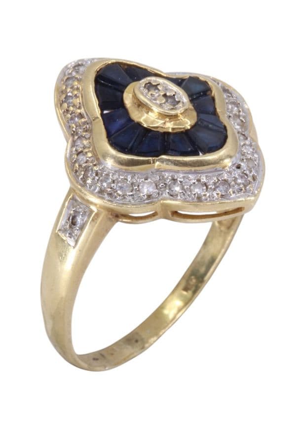 BAGUE MODERNE SAPHIRS ET DIAMANTS — vue 3