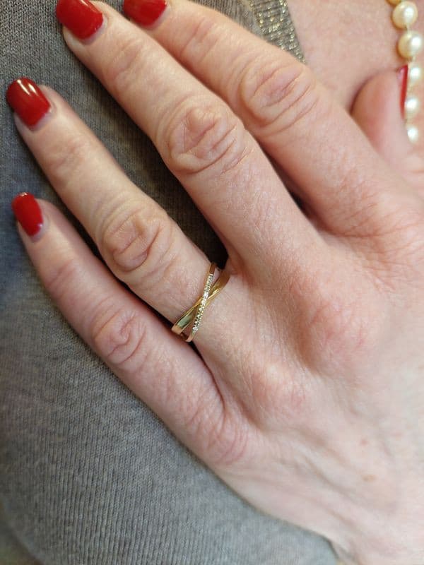 BAGUE MODERNE ENTRELACÉE DIAMANTS — vue 2