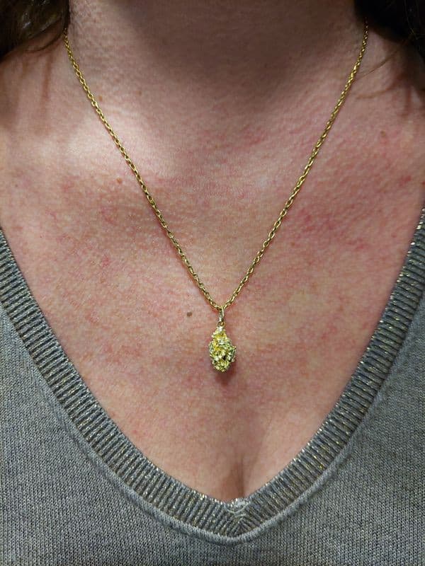 PENDENTIF PÉPITE NATURELLE — vue 2