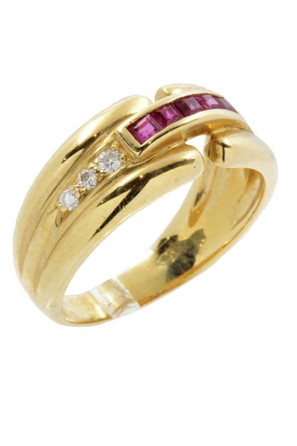 BAGUE RUBIS ET DIAMANTS — vue 3