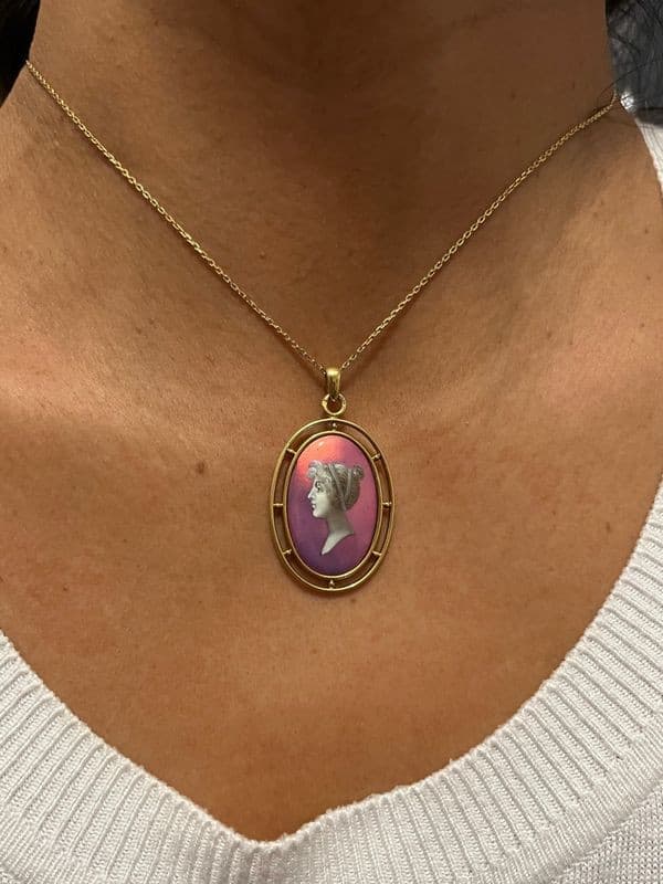 PENDENTIF ÉMAIL DE LIMOGES — vue 2