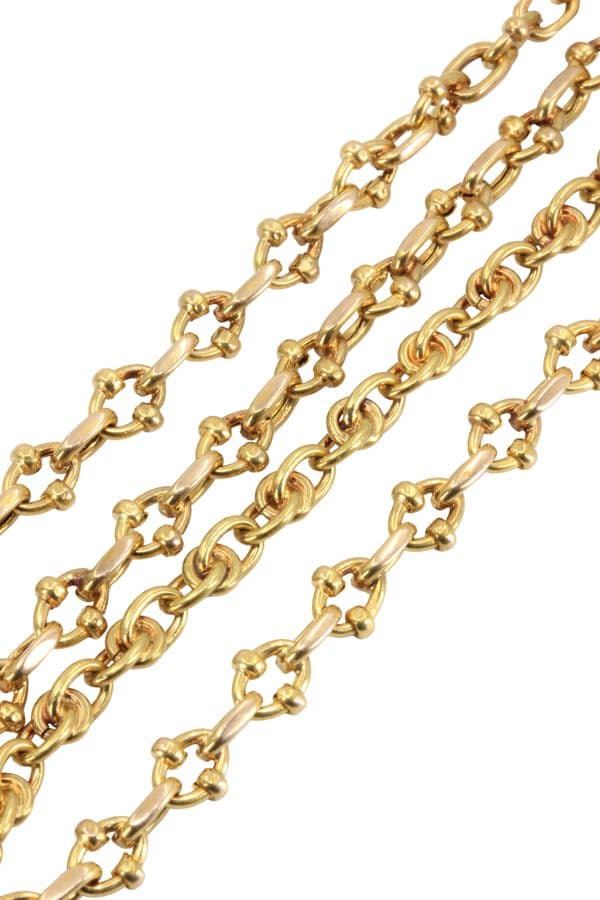 COLLIER ANCIEN 4 RANGS — vue 3