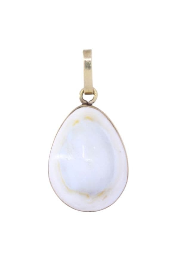 PENDENTIF COQUILLAGE — vue 3
