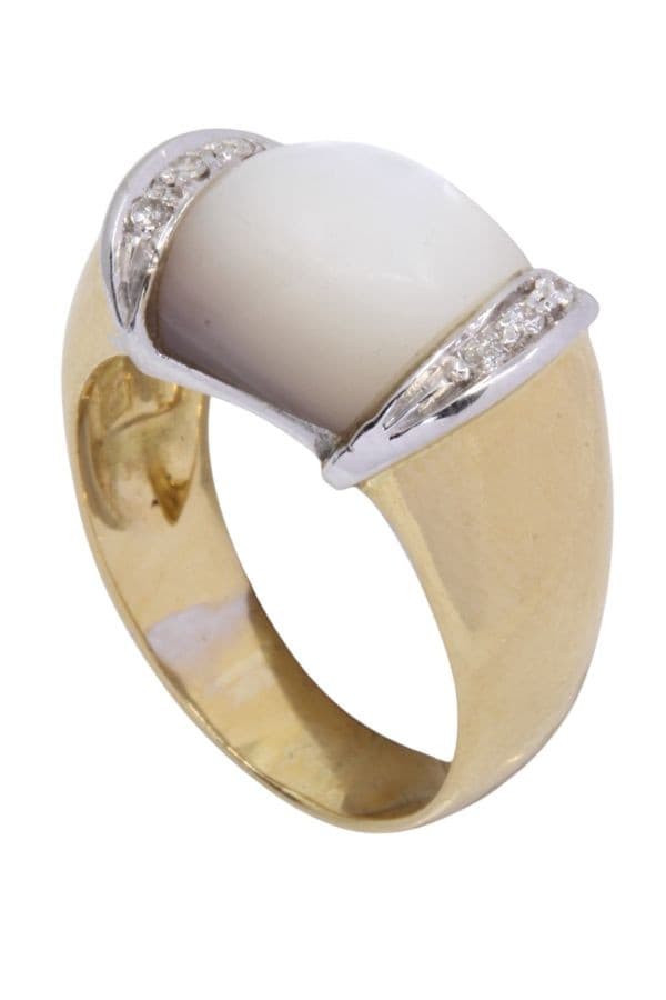 BAGUE MODERNE NACRE ET DIAMANTS — vue 5