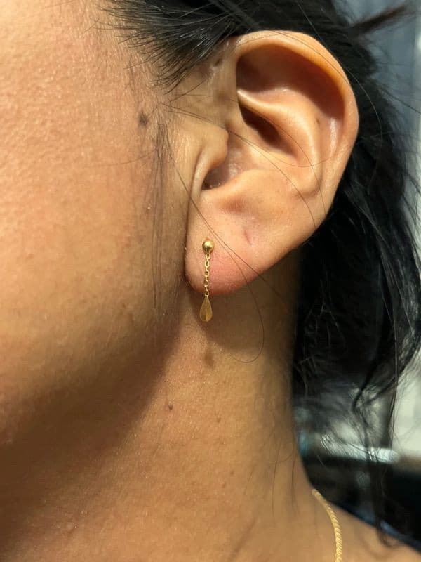 BOUCLES D'OREILLES PENDANTES — vue 2