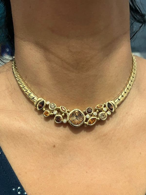 COLLIER FANTAISIE C.DIOR — vue 2