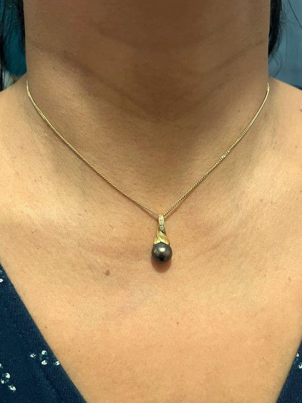 PENDENTIF PERLE DE TAHITI ET DIAMANTS — vue 2