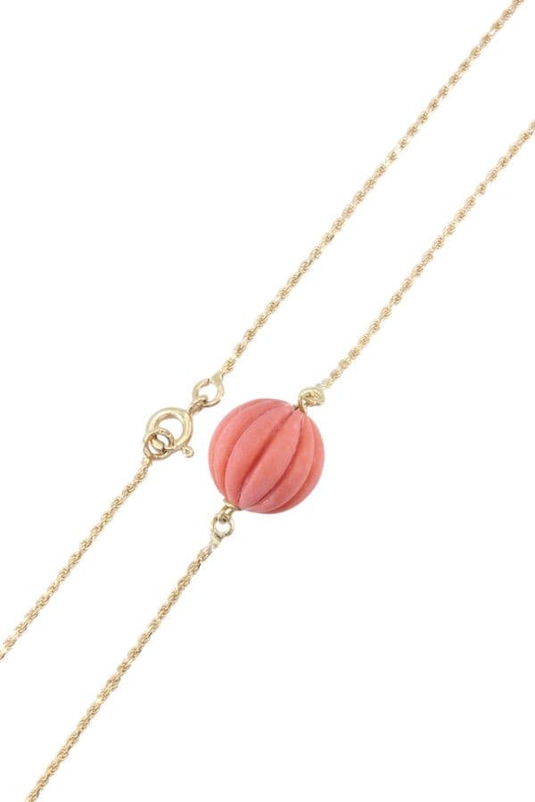 COLLIER MODERNE CORAIL — vue 3