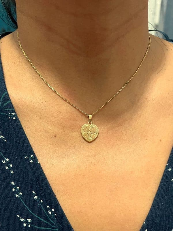 PENDENTIF "LES AMOUREUX DE PEYNET" — vue 2