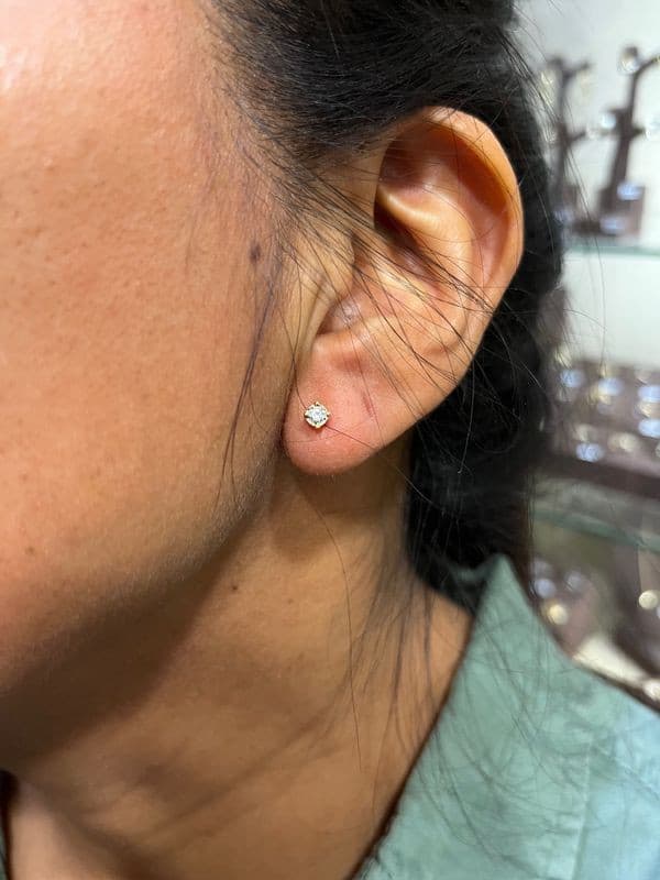 CLOUS DIAMANTS MODERNE — vue 2