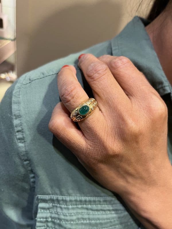 BAGUE ÉMERAUDE ET DIAMANTS — vue 2