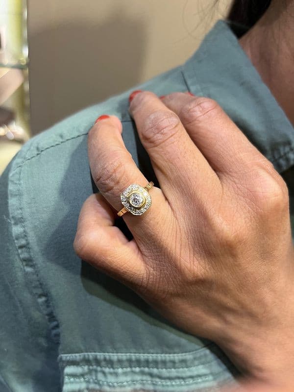 BAGUE MODERNE DIAMANTS — vue 2