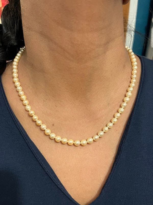 COLLIER DE PERLES — vue 2