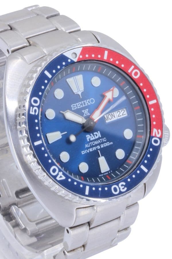 SEIKO PROSPEX PADI SPECIAL EDITION — vue 3