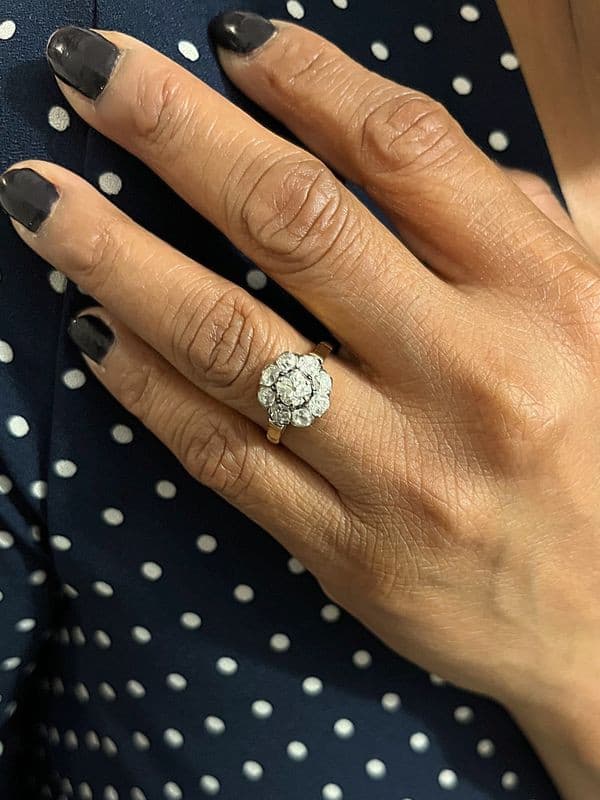 BAGUE MARGUERITE ANCIENNE DIAMANTS — vue 2