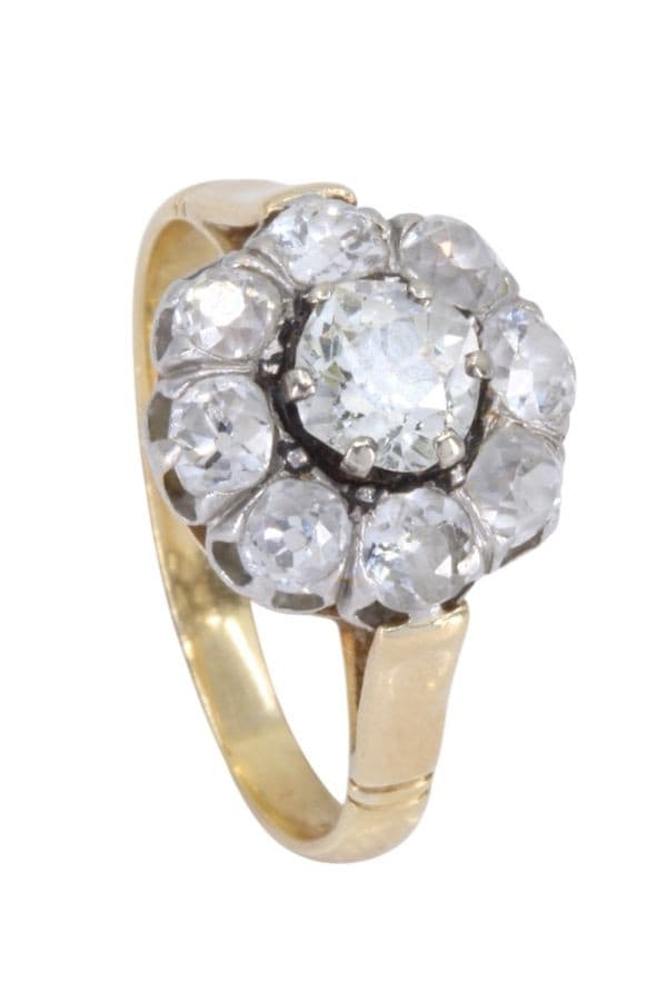 BAGUE MARGUERITE ANCIENNE DIAMANTS — vue 4