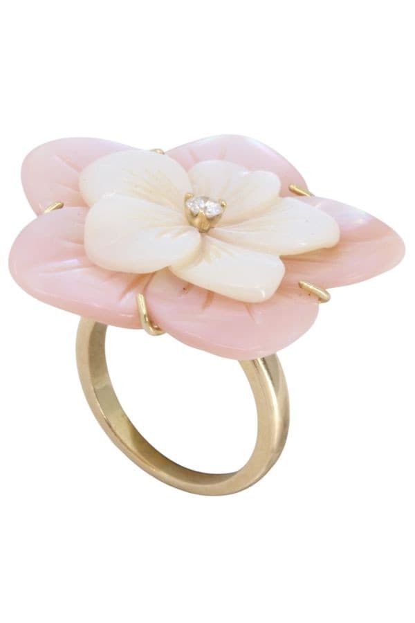 BAGUE FLEUR NACRE ET DIAMANT — vue 3