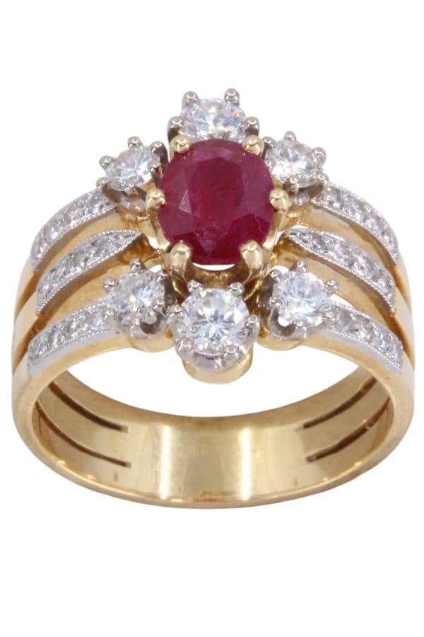 BAGUE POMPADOUR RUBIS ET DIAMANTS — vue 1