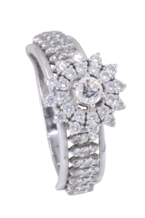 BAGUE FLEUR DIAMANTS — vue 5