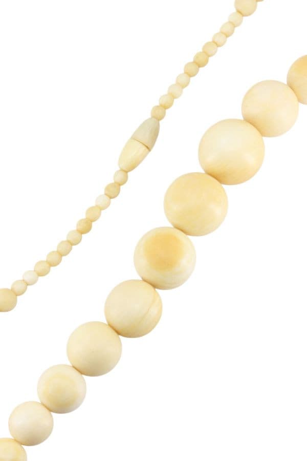 COLLIER EN IVOIRE ANCIEN — vue 2