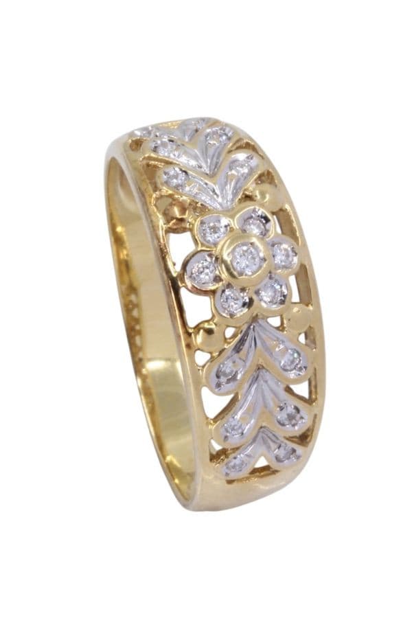 BAGUE FLEUR AJOURÉE DIAMANTS — vue 5