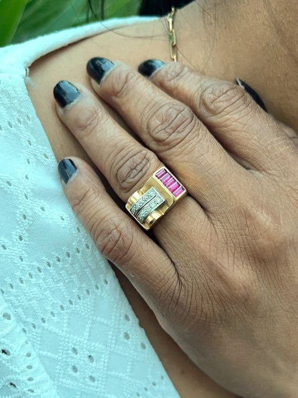 BAGUE TANK RUBIS ET DIAMANTS — vue 2