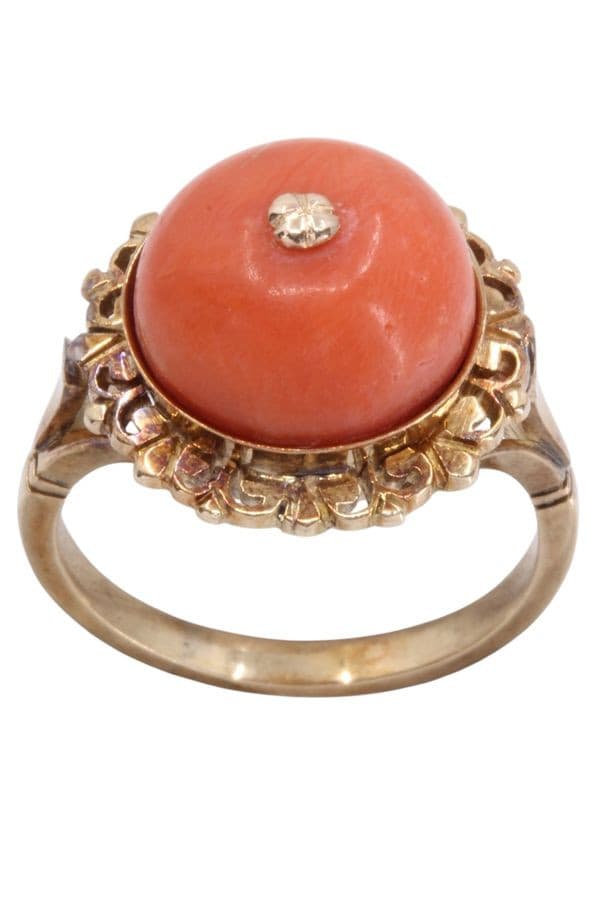 BAGUE ANCIENNE CORAIL — vue 1