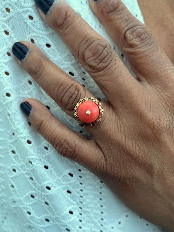 BAGUE ANCIENNE CORAIL — vue 2