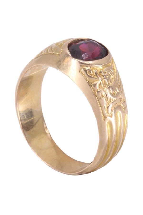 BAGUE MOTIFS DRAGONS GRENAT — vue 3