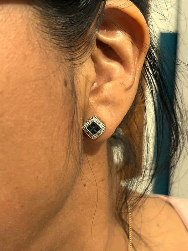 CLOUS D'OREILLES SAPHIRS ET DIAMANTS — vue 2