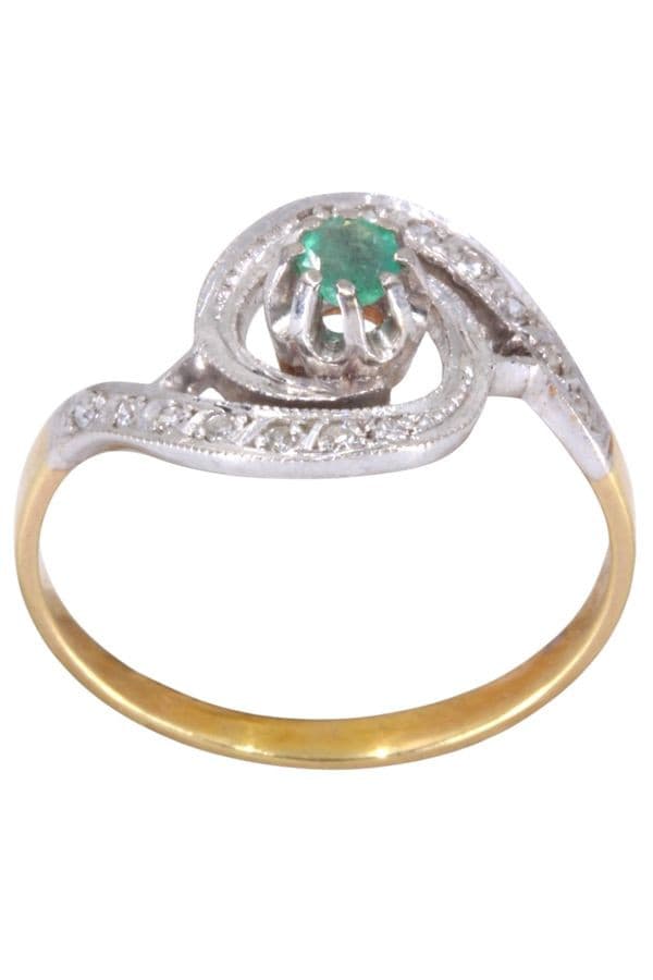 BAGUE TOURBILLON ÉMERAUDE ET DIAMANTS — vue 1