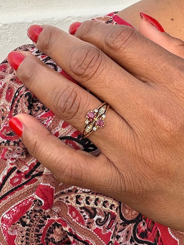 BAGUE  RUBIS ET DIAMANTS — vue 2