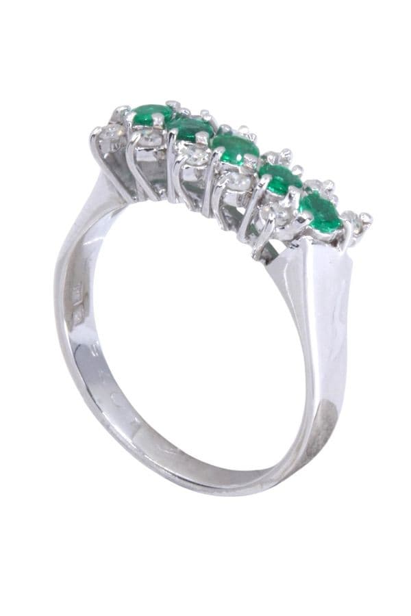 BAGUE ÉMERAUDE ET DIAMANTS — vue 4
