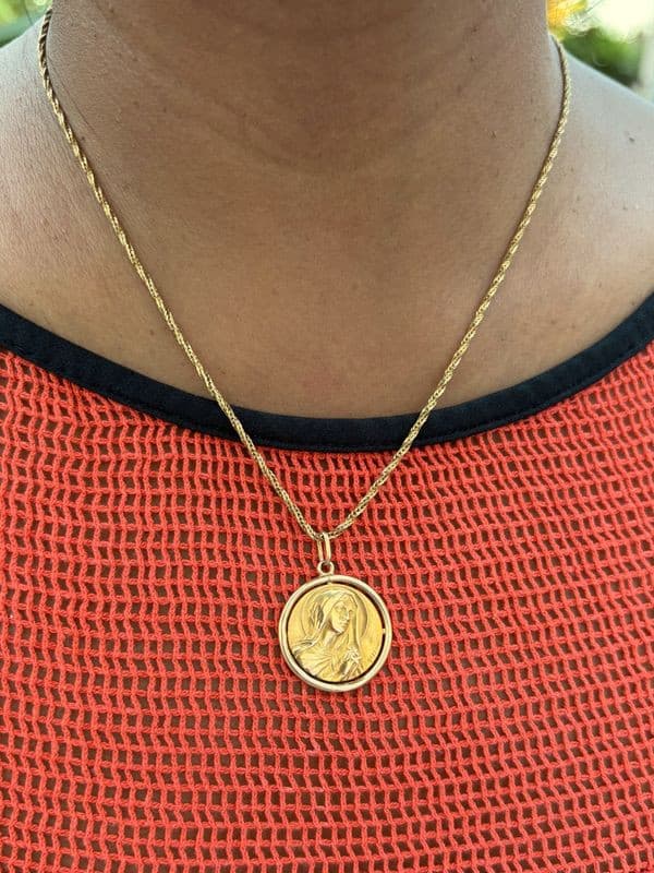 MÉDAILLE VIERGE SIGNÉE MAZZONI — vue 2
