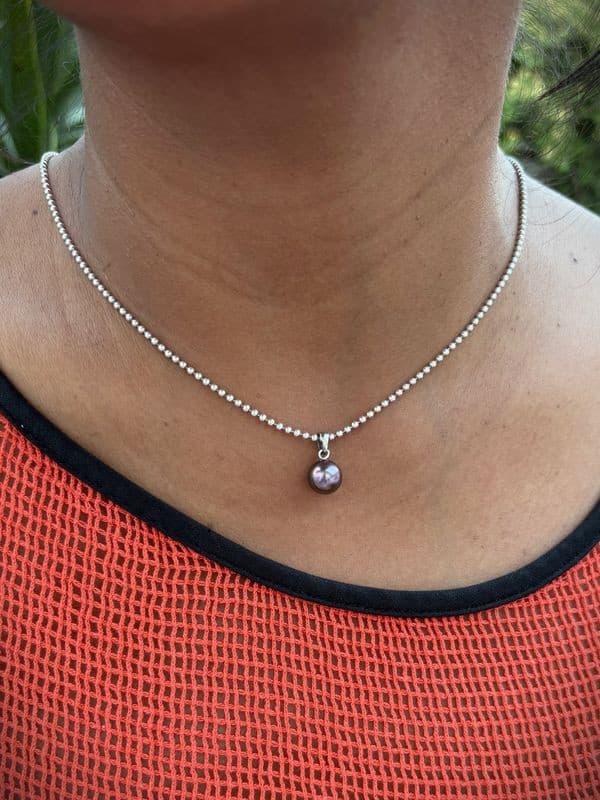 PENDENTIF PERLE NOIRE — vue 2