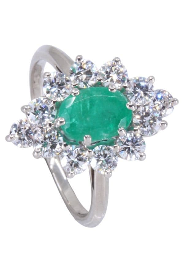 BAGUE MARQUISE ÉMERAUDE ET DIAMANTS — vue 4