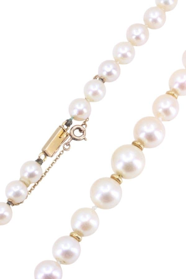COLLIER DE PERLES — vue 3