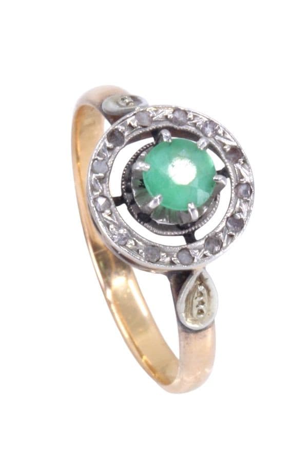 BAGUE ÉMERAUDE ET DIAMANTS — vue 5