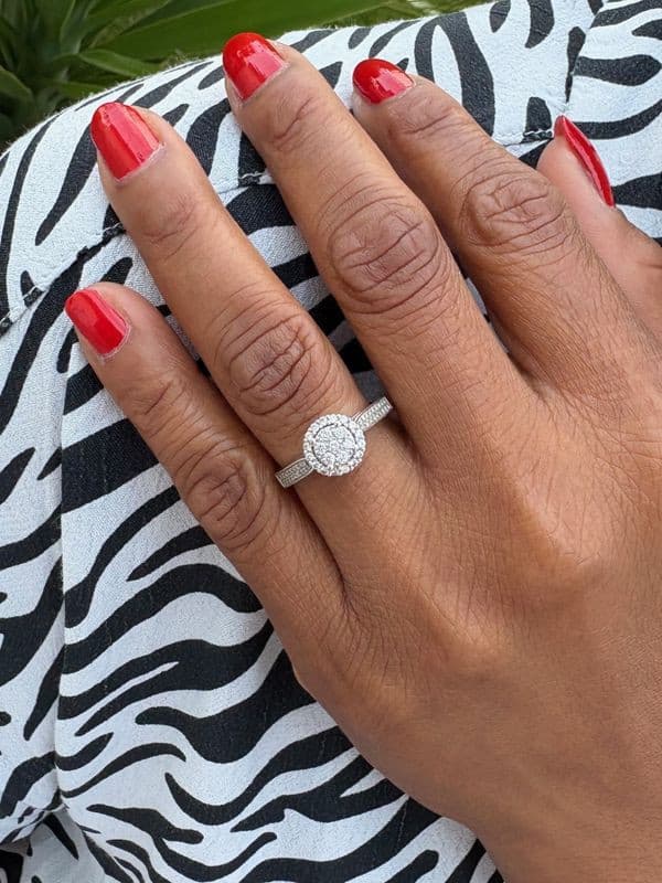 BAGUE MODERNE DIAMANTS — vue 2