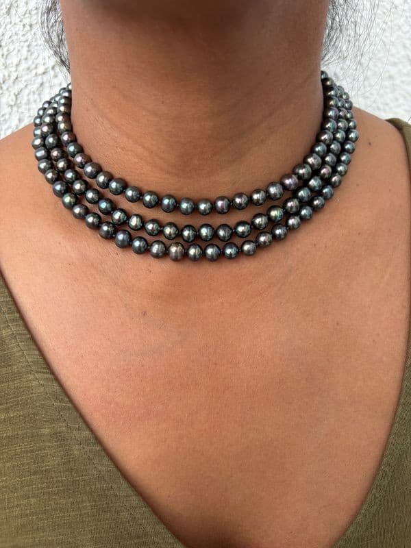 COLLIER DE PERLES NOIRES 3 RANGS — vue 2