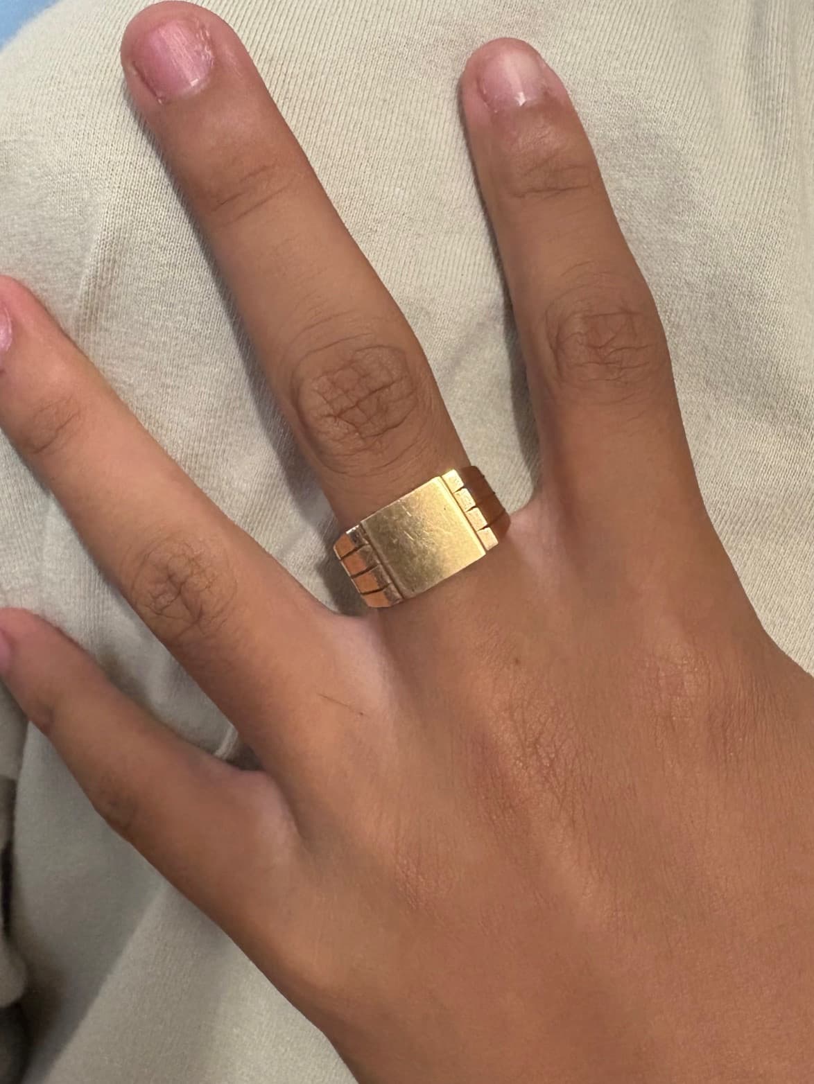 BAGUE CHEVALIÈRE MODERNE — vue 2