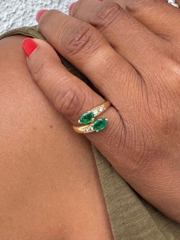 BAGUE TOI ET MOI ÉMERAUDES ET DIAMANTS — vue 2