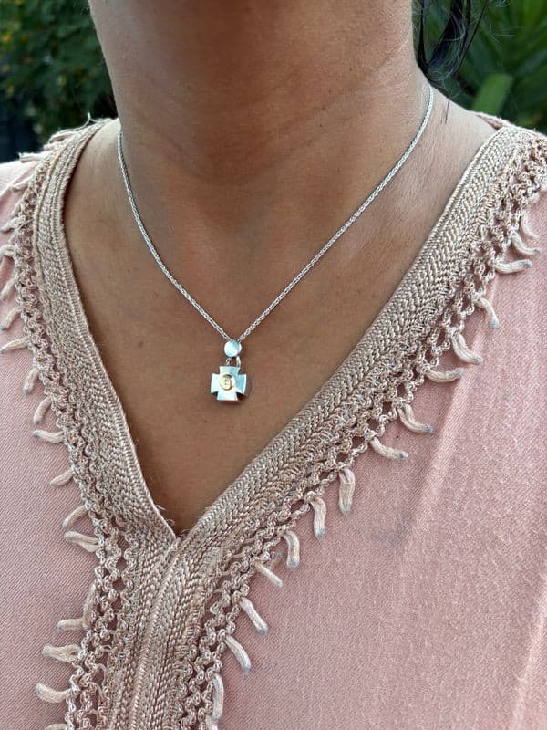 COLLIER CROIX MODERNE DIAMANT — vue 2