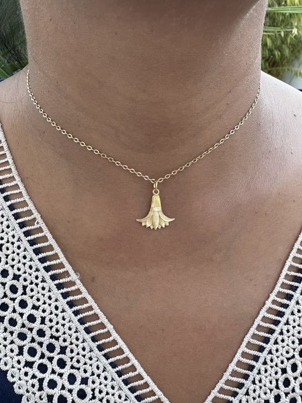 PENDENTIF FLEUR DE LOTUS ÉGYPTIEN — vue 2