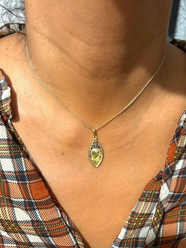 MÉDAILLE VIERGE SIGNÉE DROPSY — vue 2