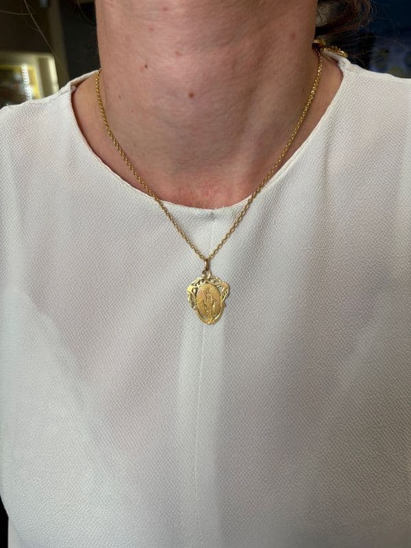 PENDENTIF VIERGE ANCIEN — vue 2