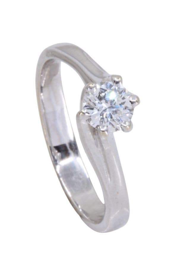 BAGUE SOLITAIRE DIAMANT — vue 4