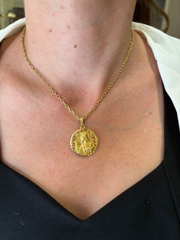 MÉDAILLE SCAPULAIRE — vue 4