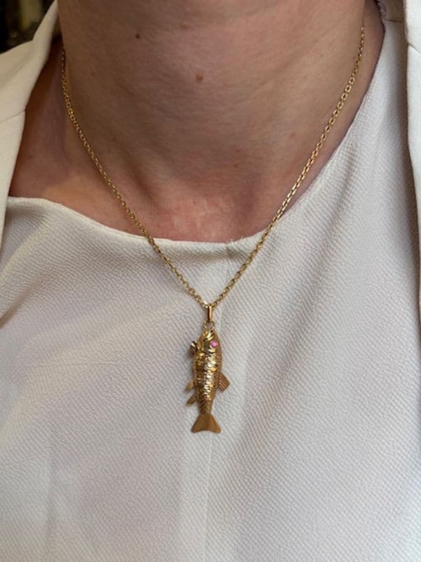 PENDENTIF BRELOQUE POISSON ARITCULÉ — vue 2